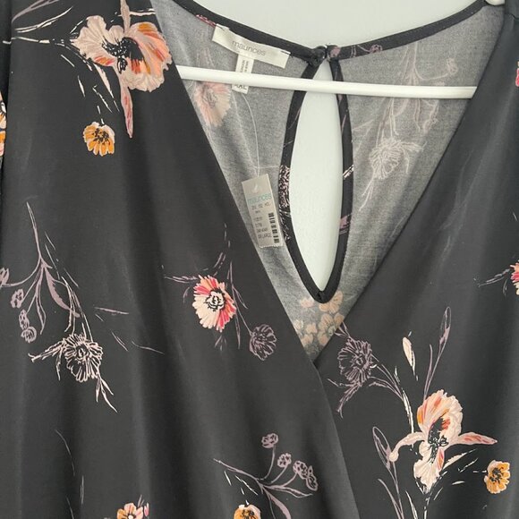 GORGEOUS NWT: Maurices black floral jumpsuit XXL Flattering V Neck Pockets - Picture 3 of 7